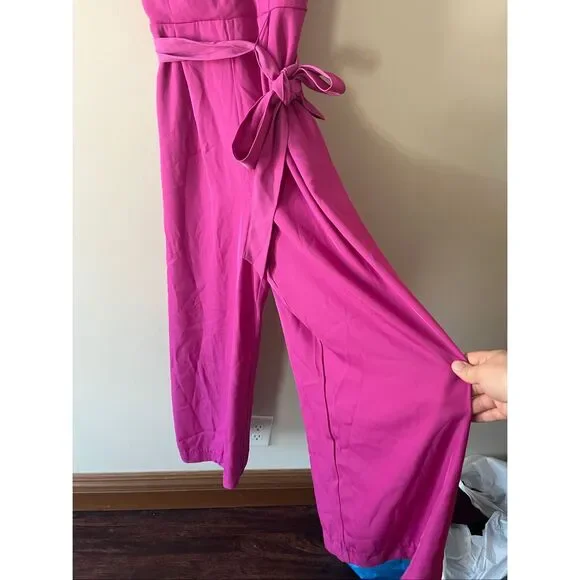Nine West Magenta Daisy V-Neck Cropped Jumpsuit Size Medium NWT - Picture 4 of 9